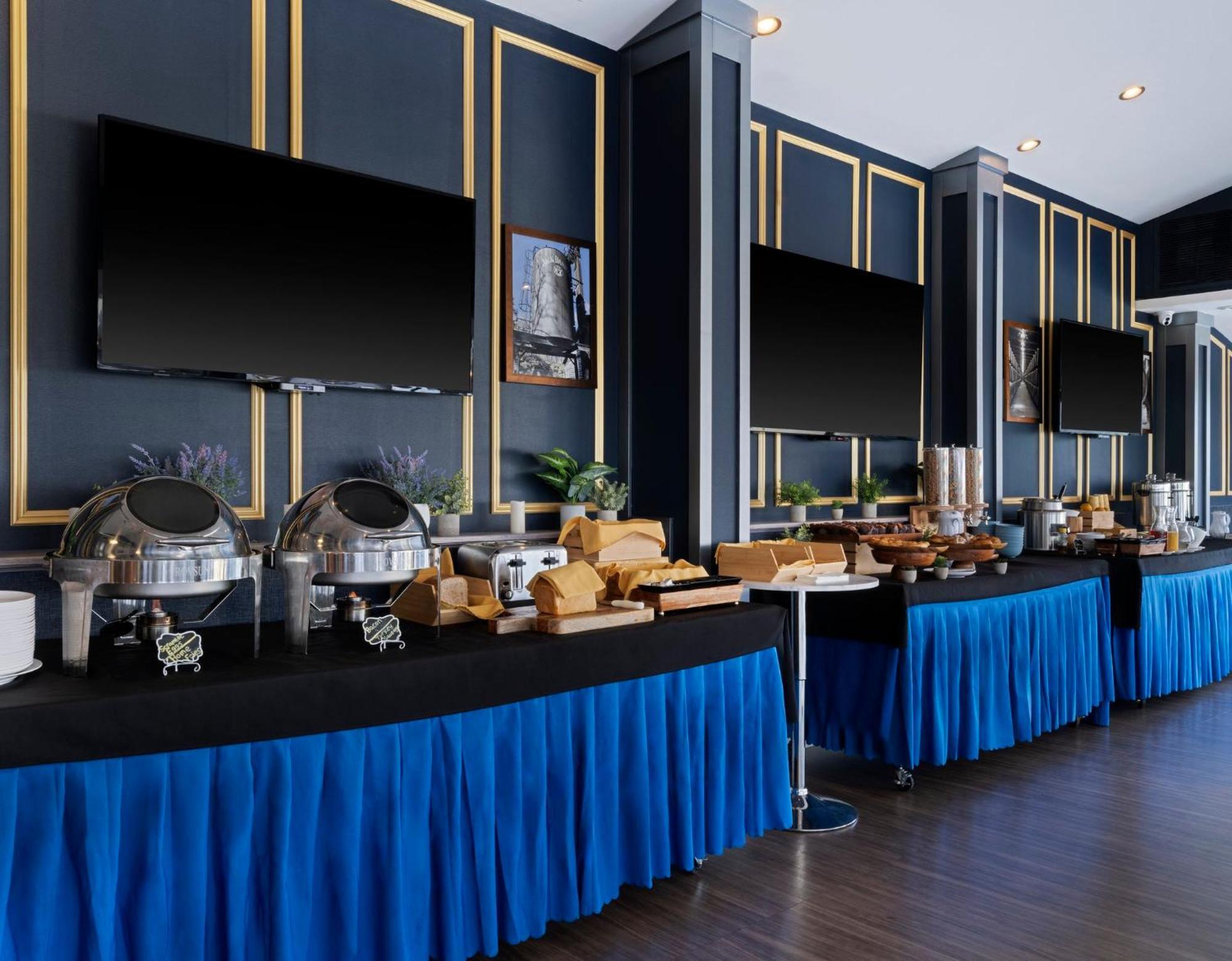 De Point Hotel 4*