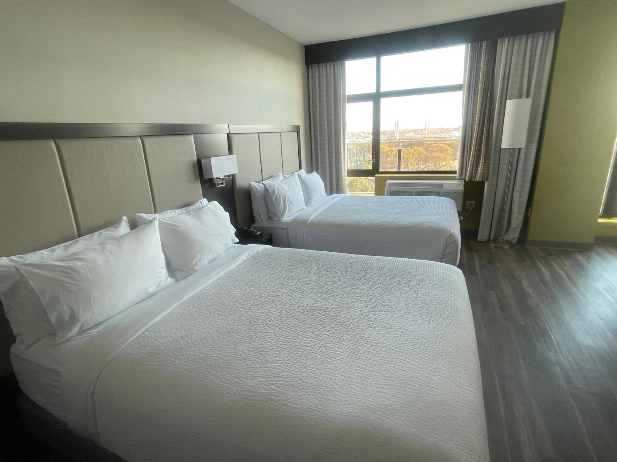 Express Long Island E - By Ihg Nueva York