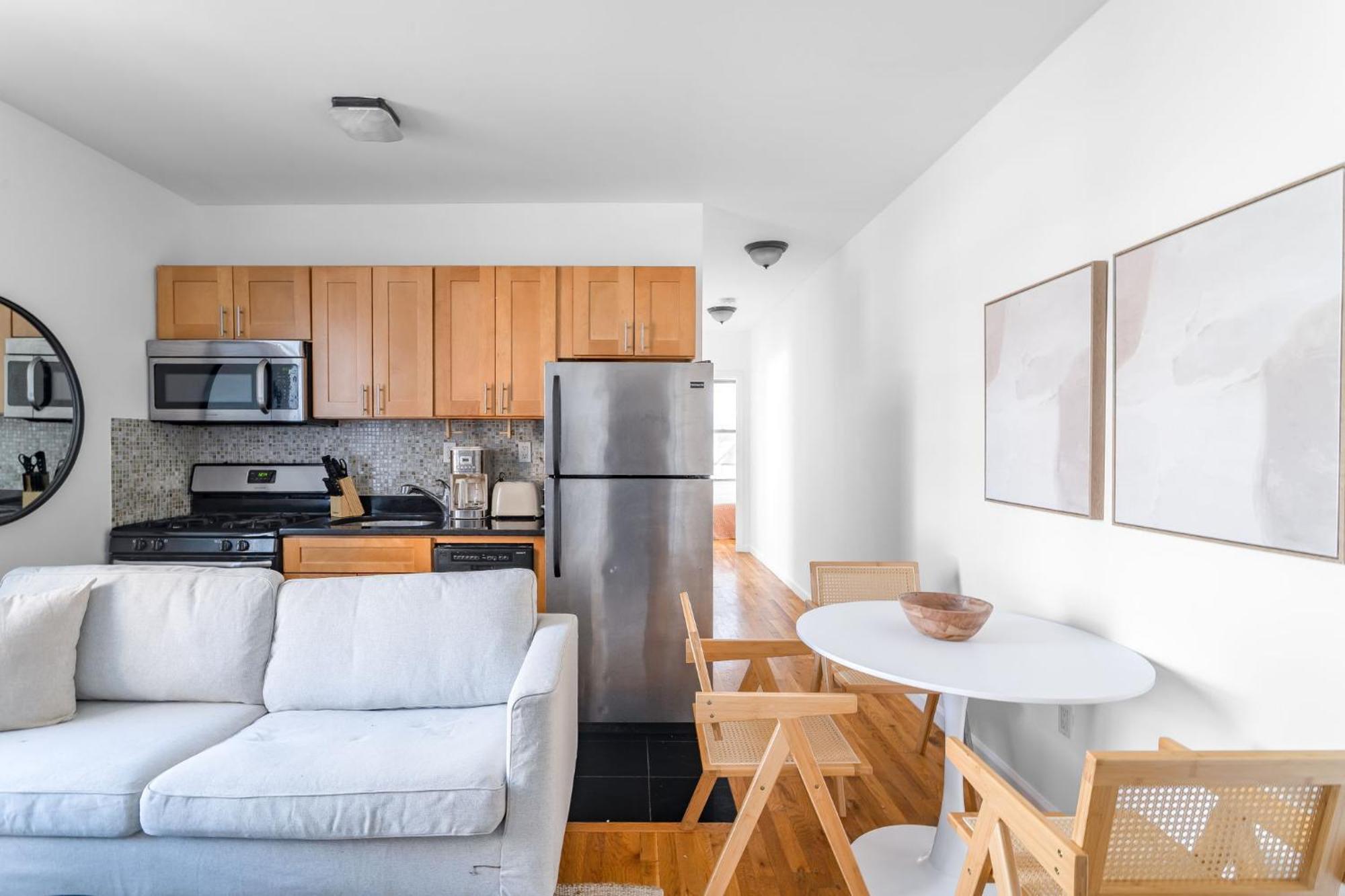 Chic & Trendy 3bd 1bath Escape In The Lower East Side Appartement *