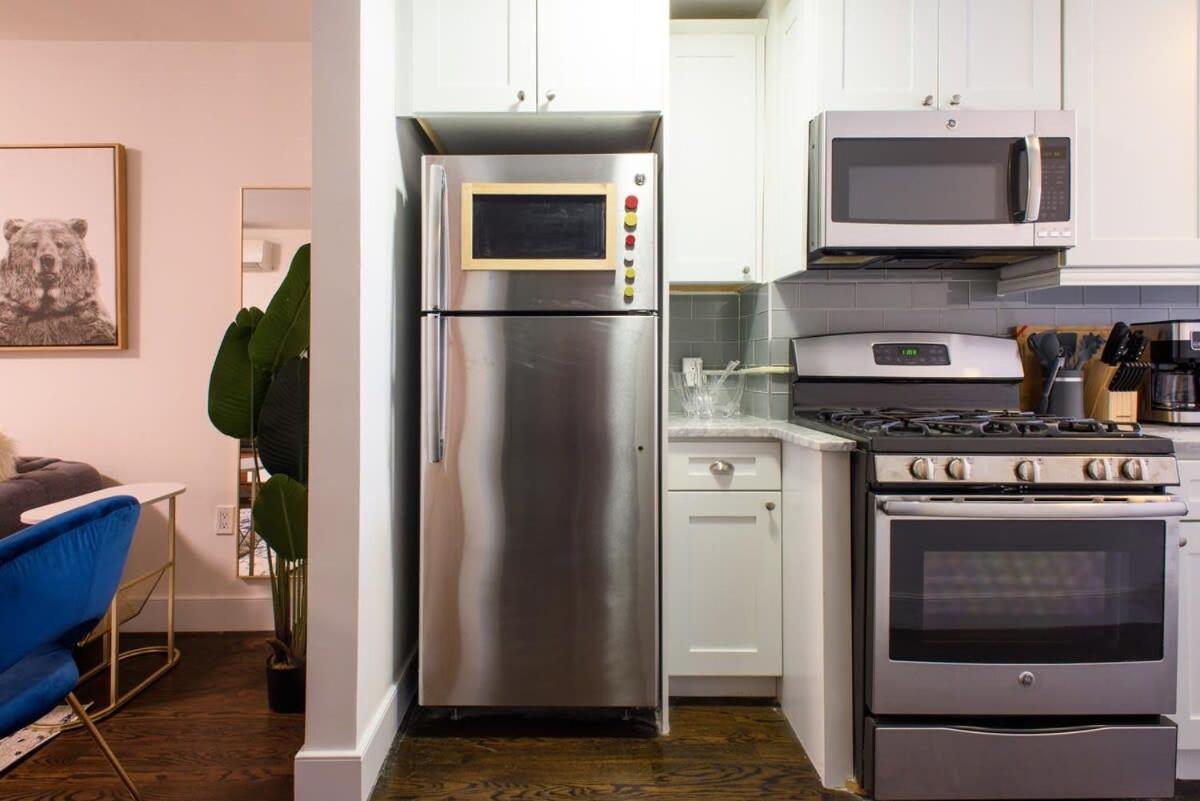 39-3 Newly Renovated 3 Br Appartement *