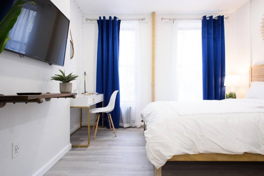 240-12 Brand New Prime Location W&d * New York