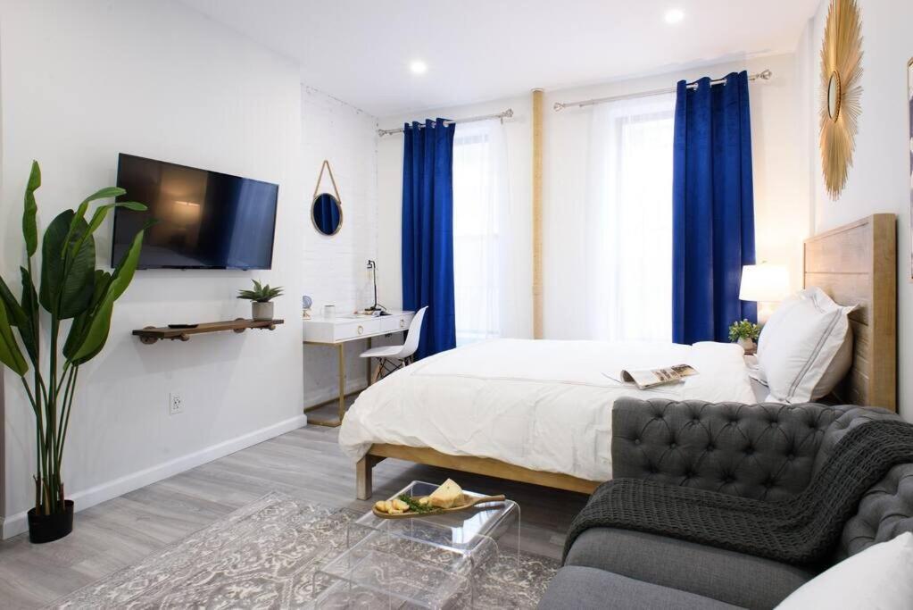 Appartement 240-12 Brand New Prime Location W&d