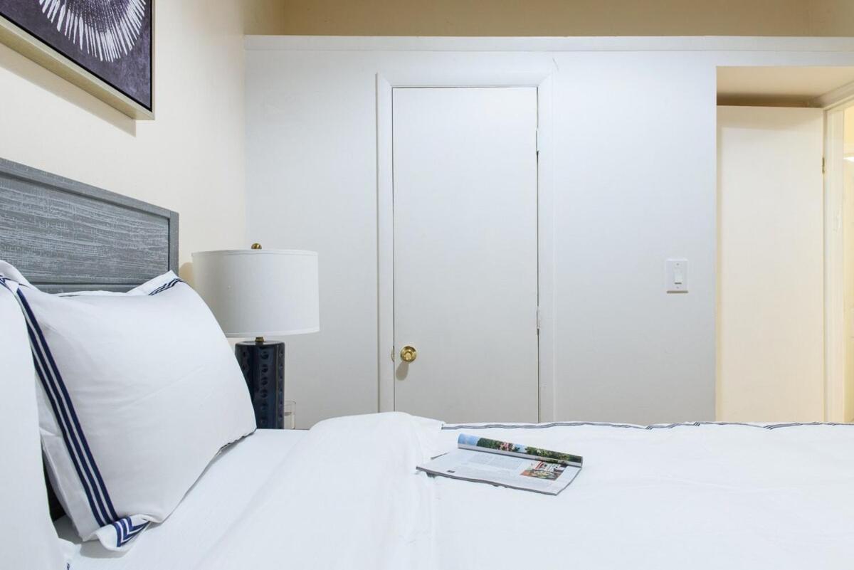 428-4r 2 Bedroom Newly Furnished Appartement
