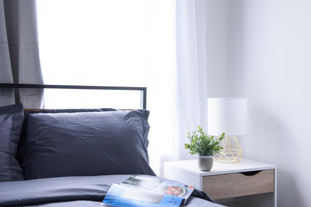 39-3 Newly Renovated 3 Br Appartement
