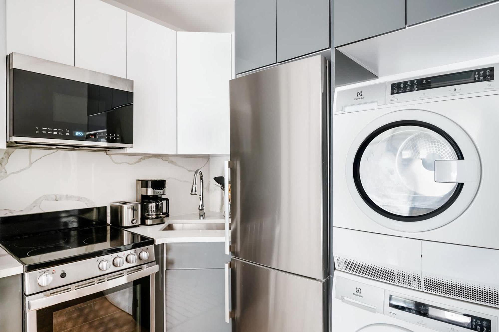 24-15 New Gramercy W&d * New York
