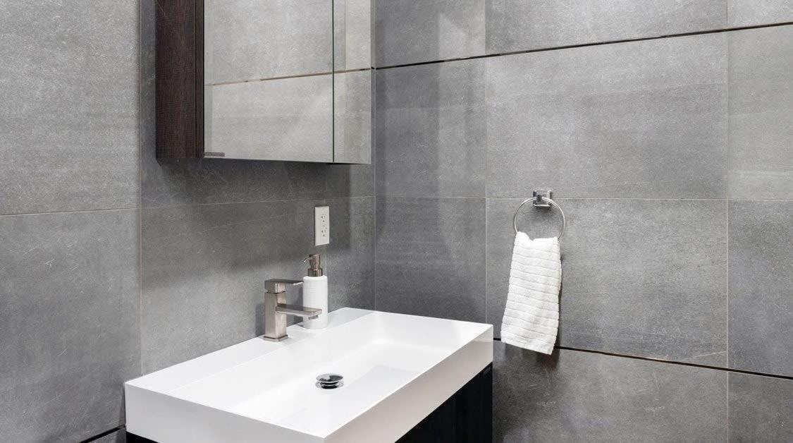 1597-6 Luxury Upper East Side W&d * New York