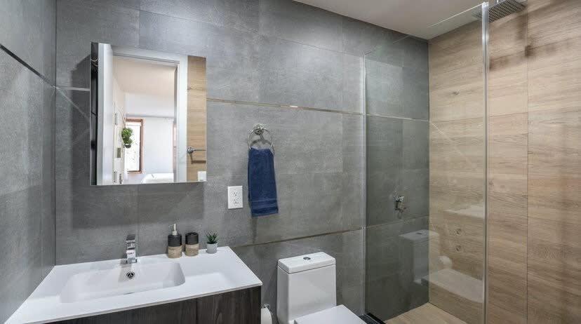 1597-11 Prime Ues New York