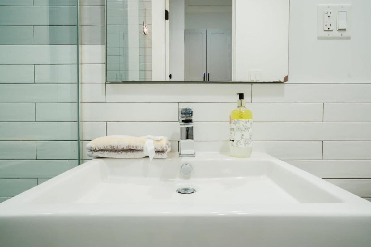 1288-4rn Newly Furnished Prime Ues 2br Appartement