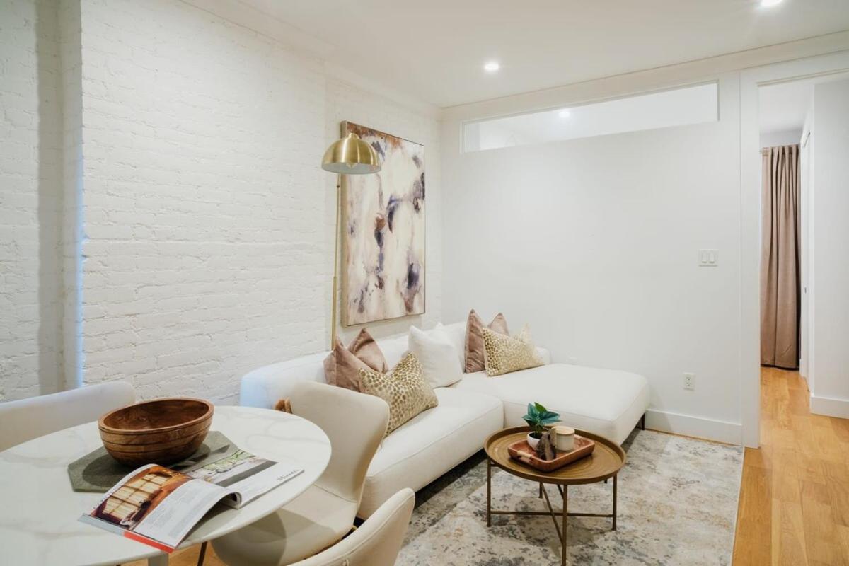 1288-4rn Newly Furnished Prime Ues 2br New York
