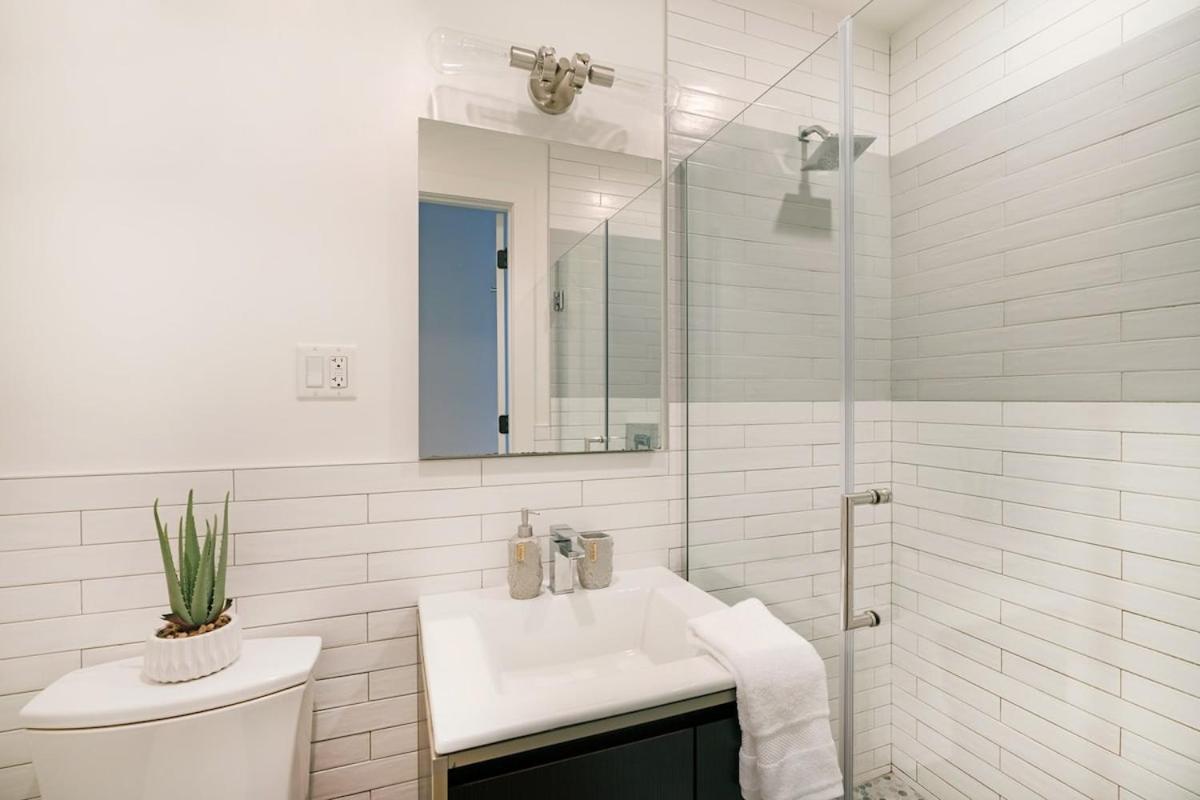 1290-16 New Renovated 2 Bedrooms In Ues *