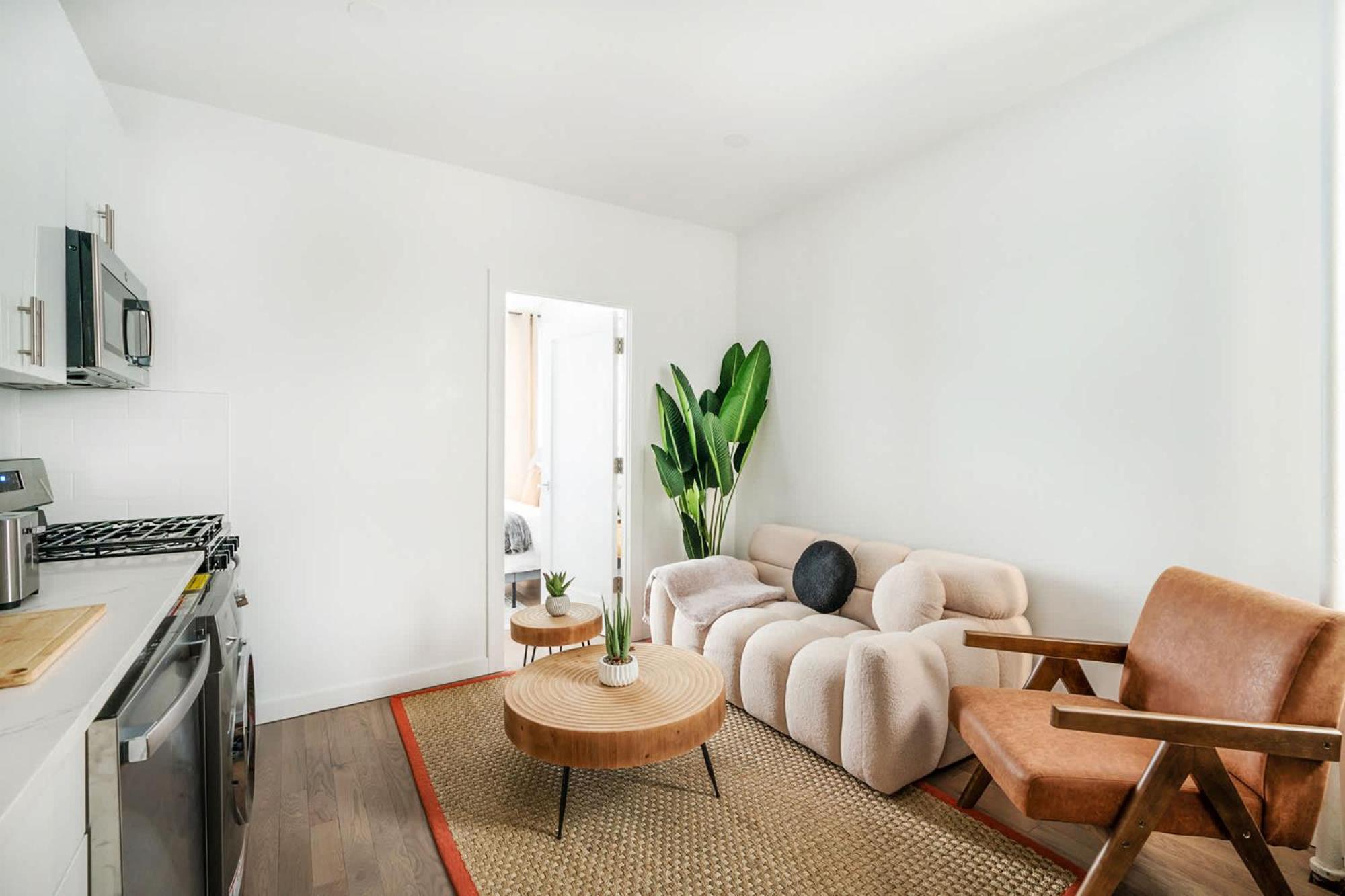 1290-10 New Renovated 2 Bedrooms In Ues New York