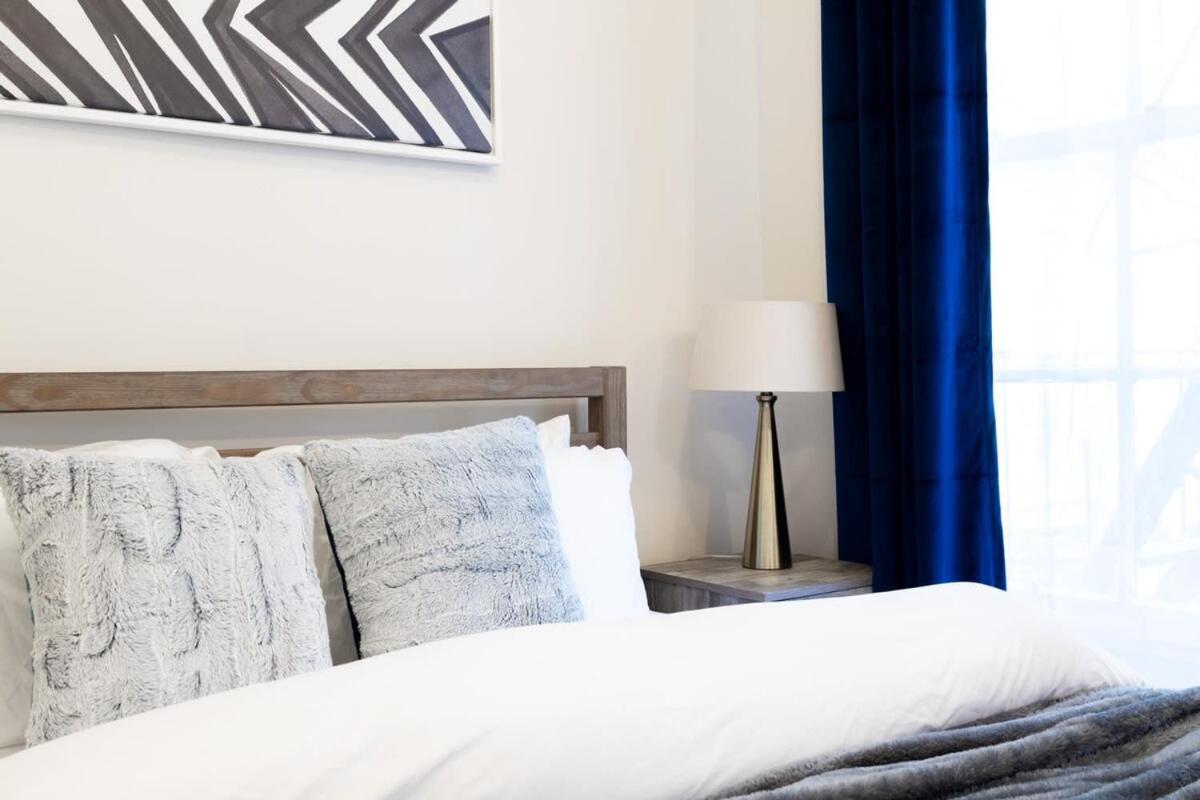 Appartement E10-1 Designer East Village Townhouse 1br *