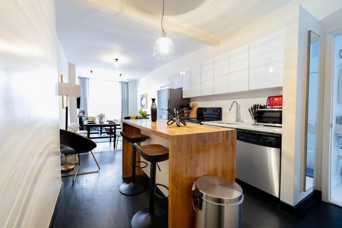 E10-1 Designer East Village Townhouse 1br Appartement *