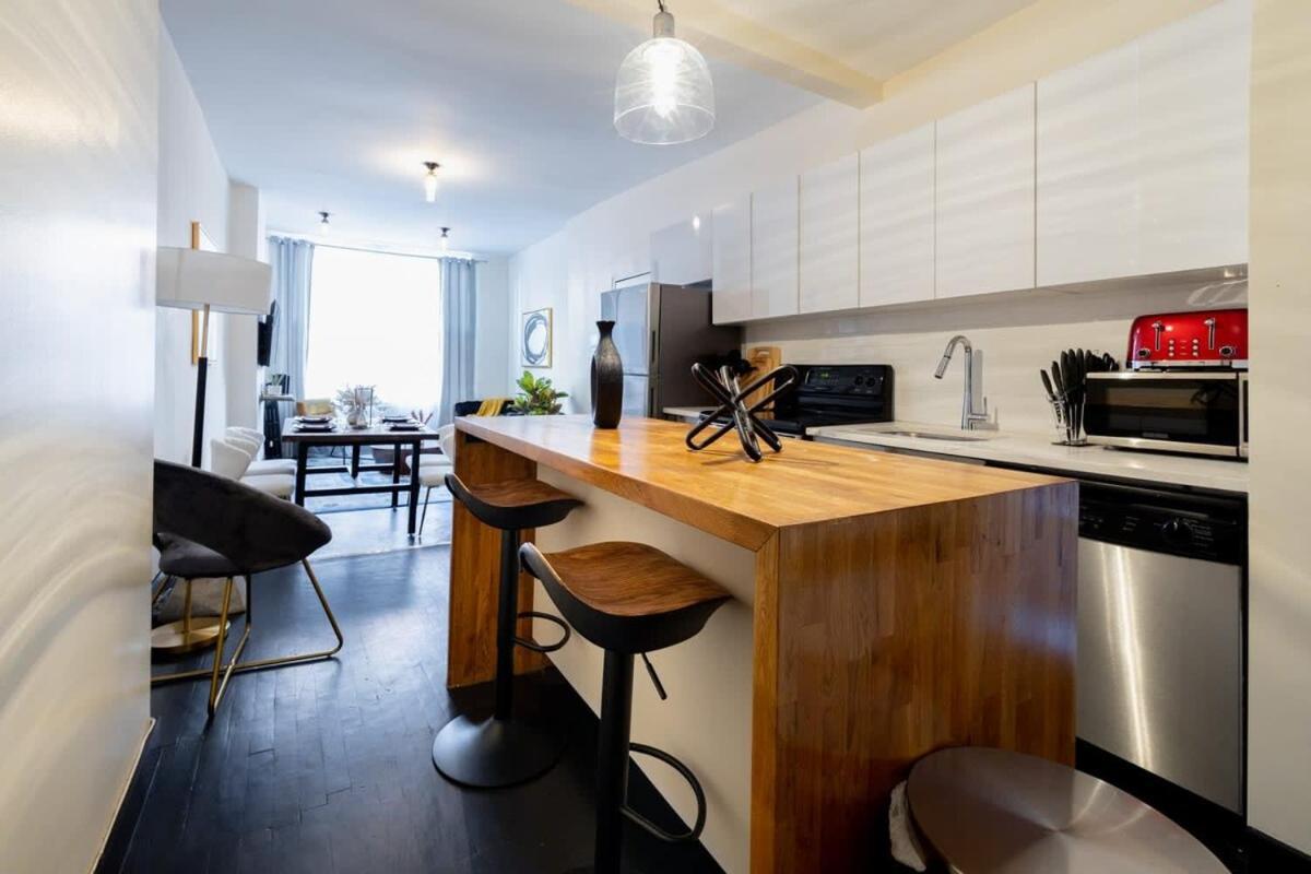 Appartement E10-1 Designer East Village Townhouse 1br *