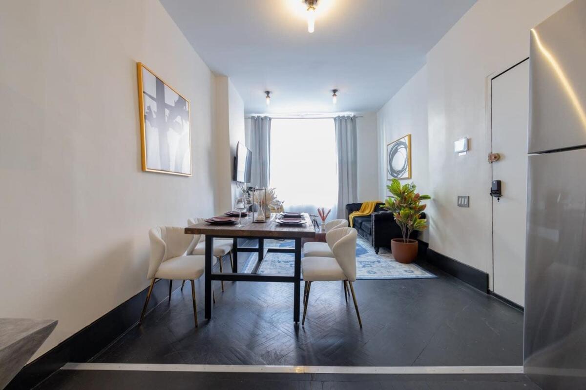 E10-1 Designer East Village Townhouse 1br Nova York