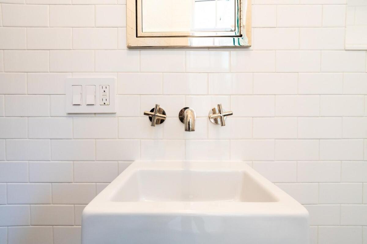 Appartement E10-2 Designer East Village Townhouse 1br New York