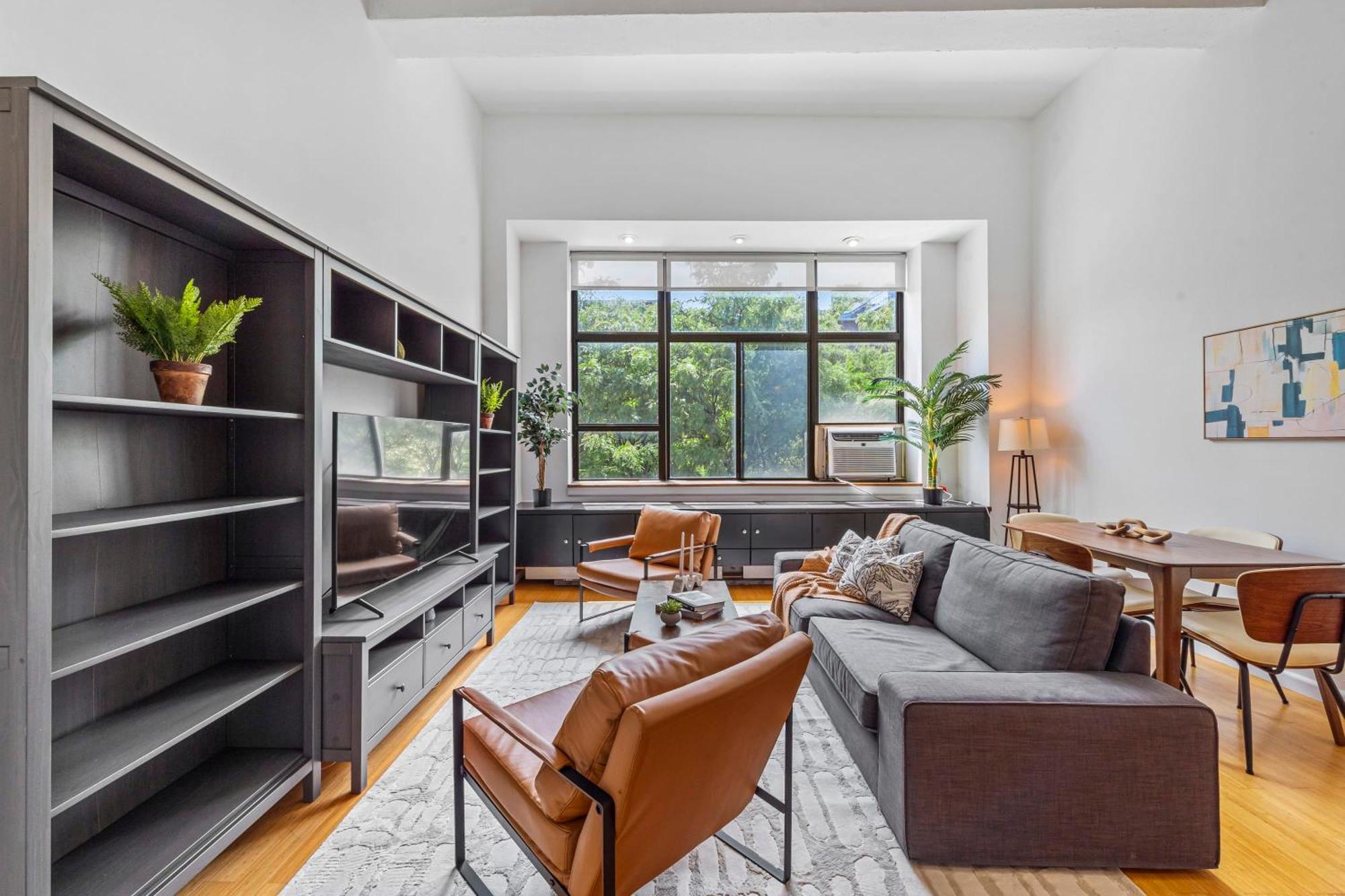 Apartment Barrow By Rove Travel 1br Loft With Shared Roof New York