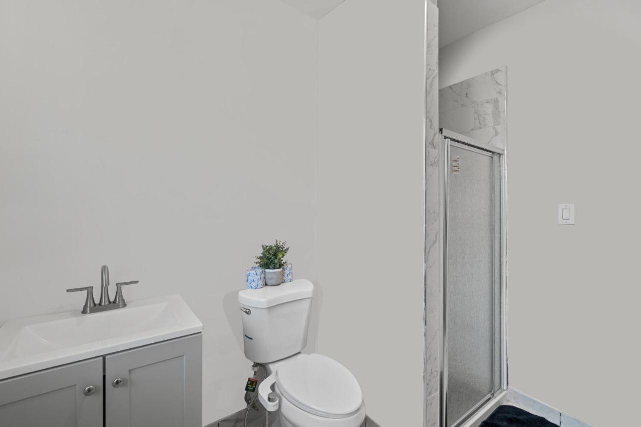The Rainforest Ii Sleeps 16 20m To Nyc Free Parking Hébergement de vacances *