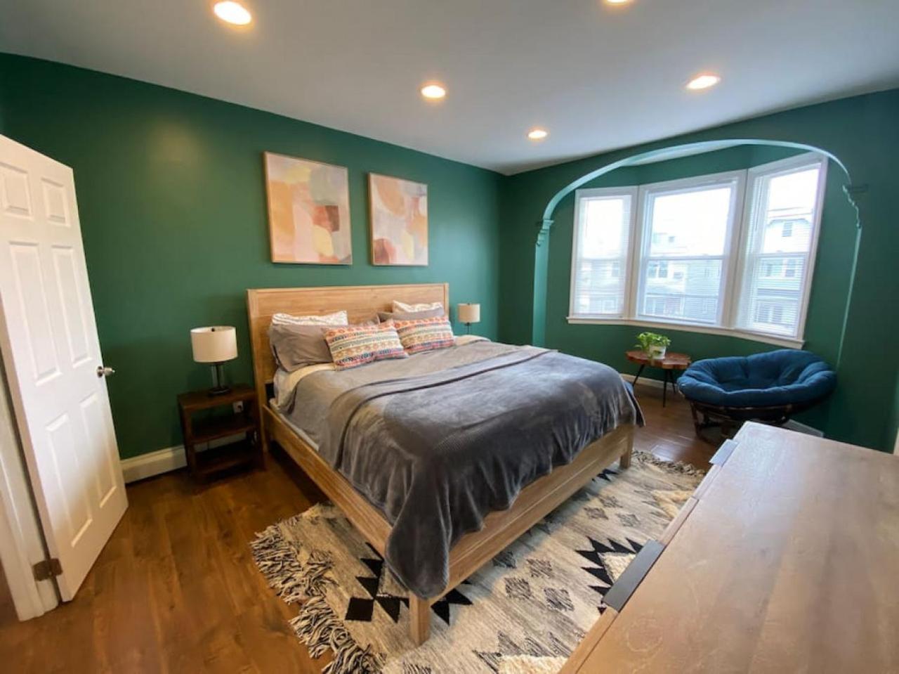 Hébergement de vacances The Rainforest Ii Sleeps 16 20m To Nyc Free Parking *