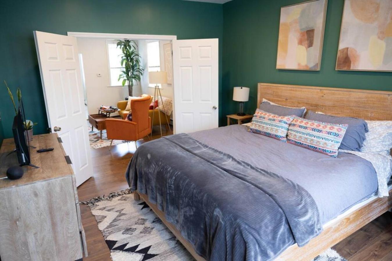 The Rainforest Ii Sleeps 16 20m To Nyc Free Parking Hébergement de vacances New York
