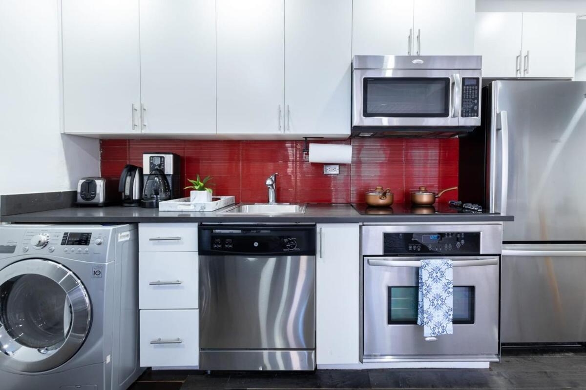 809-5b Luxury With A Private Balcony Appartement New York
