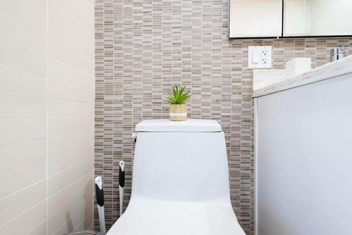 Appartement 809-5b Luxury With A Private Balcony *