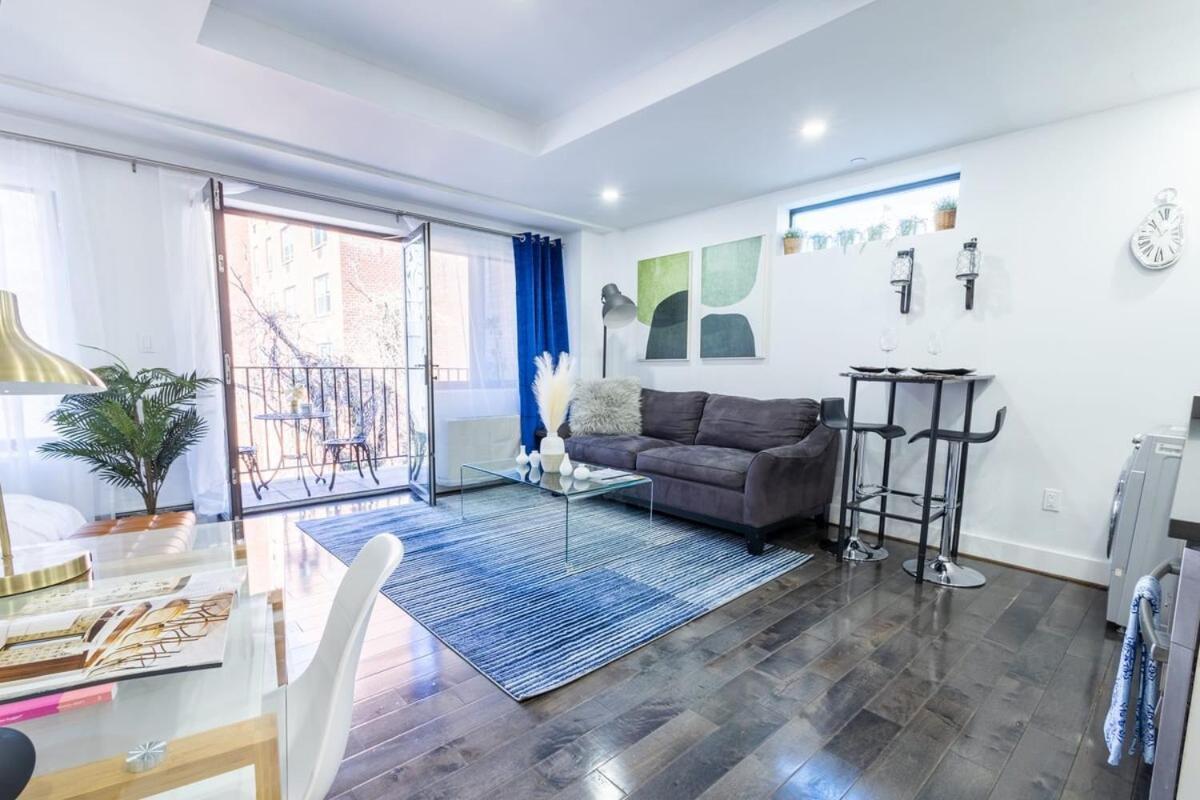 809-5b Luxury With A Private Balcony Appartement New York