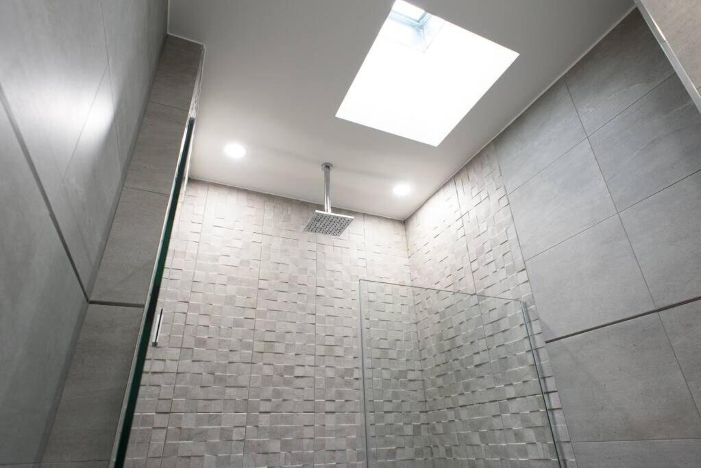 78-4b New Quality 1br W&d In Unit Skylight * New York