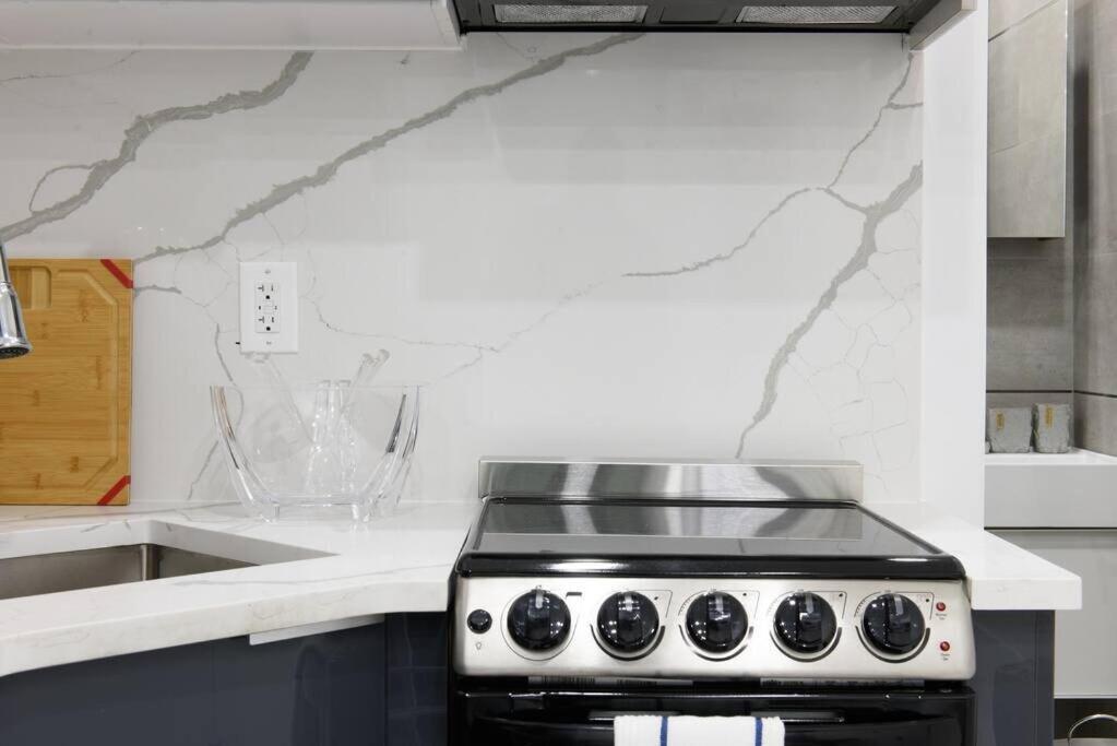 78-1d New Junior 1 Bedroom Prime Ues- Wd In Unit Lejlighed