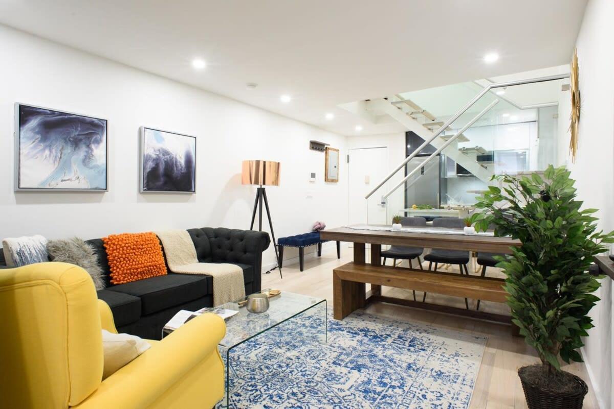 Lejlighed 75-4a Brand New 3br Prime Ues W&d In Unit
