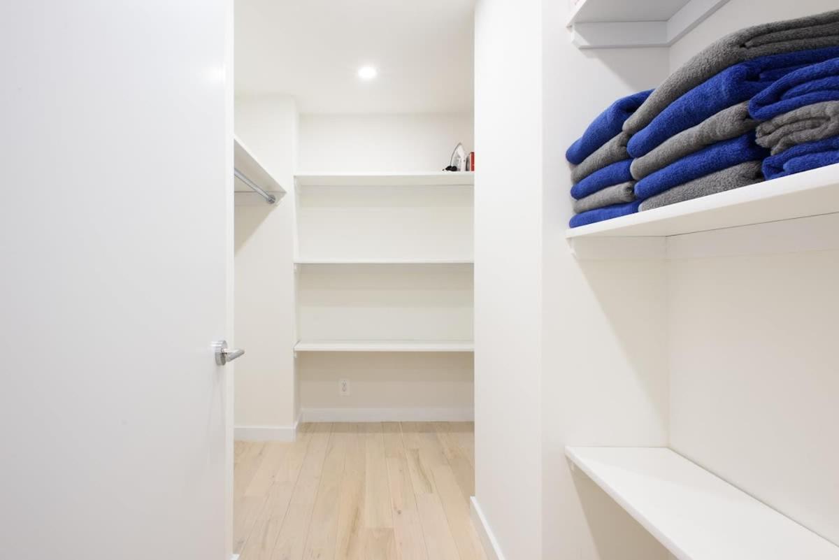 Lejlighed 75-4a Brand New 3br Prime Ues W&d In Unit *