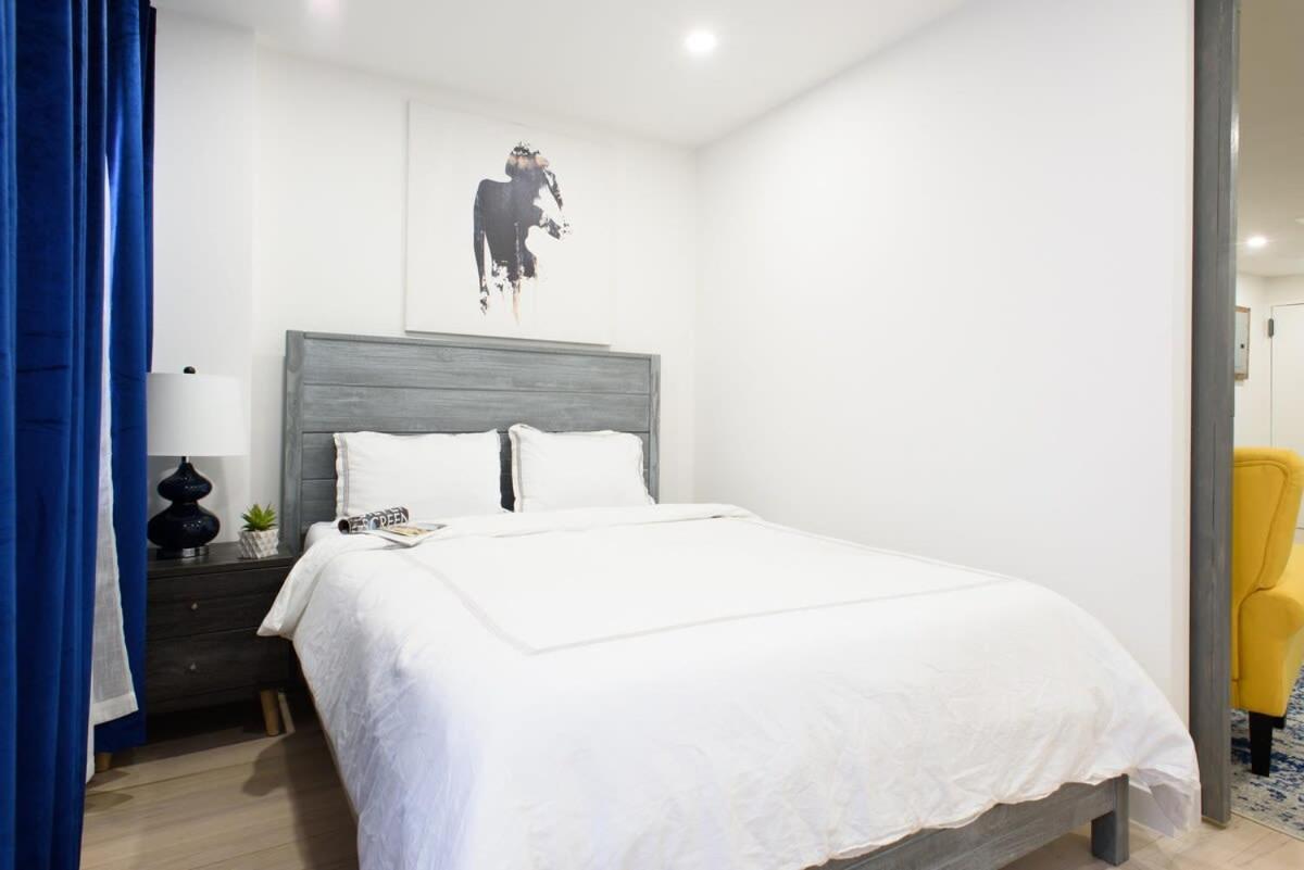 Lejlighed 75-4a Brand New 3br Prime Ues W&d In Unit *