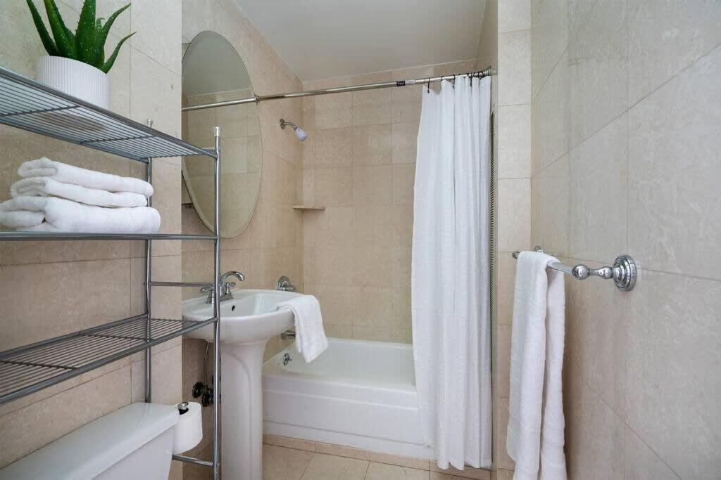 73-705n Luxury Elv Bldg 24h Dm Gym Appartement New York