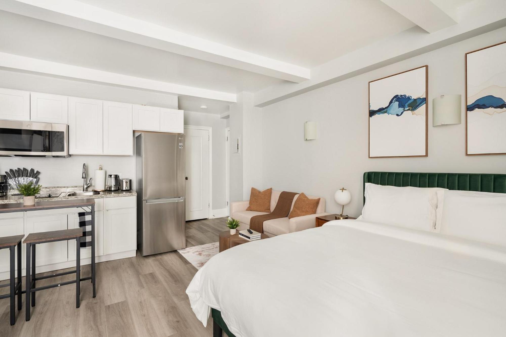 73-310 Newly Reno Uws Doorman Gym Laundry Appartement New York