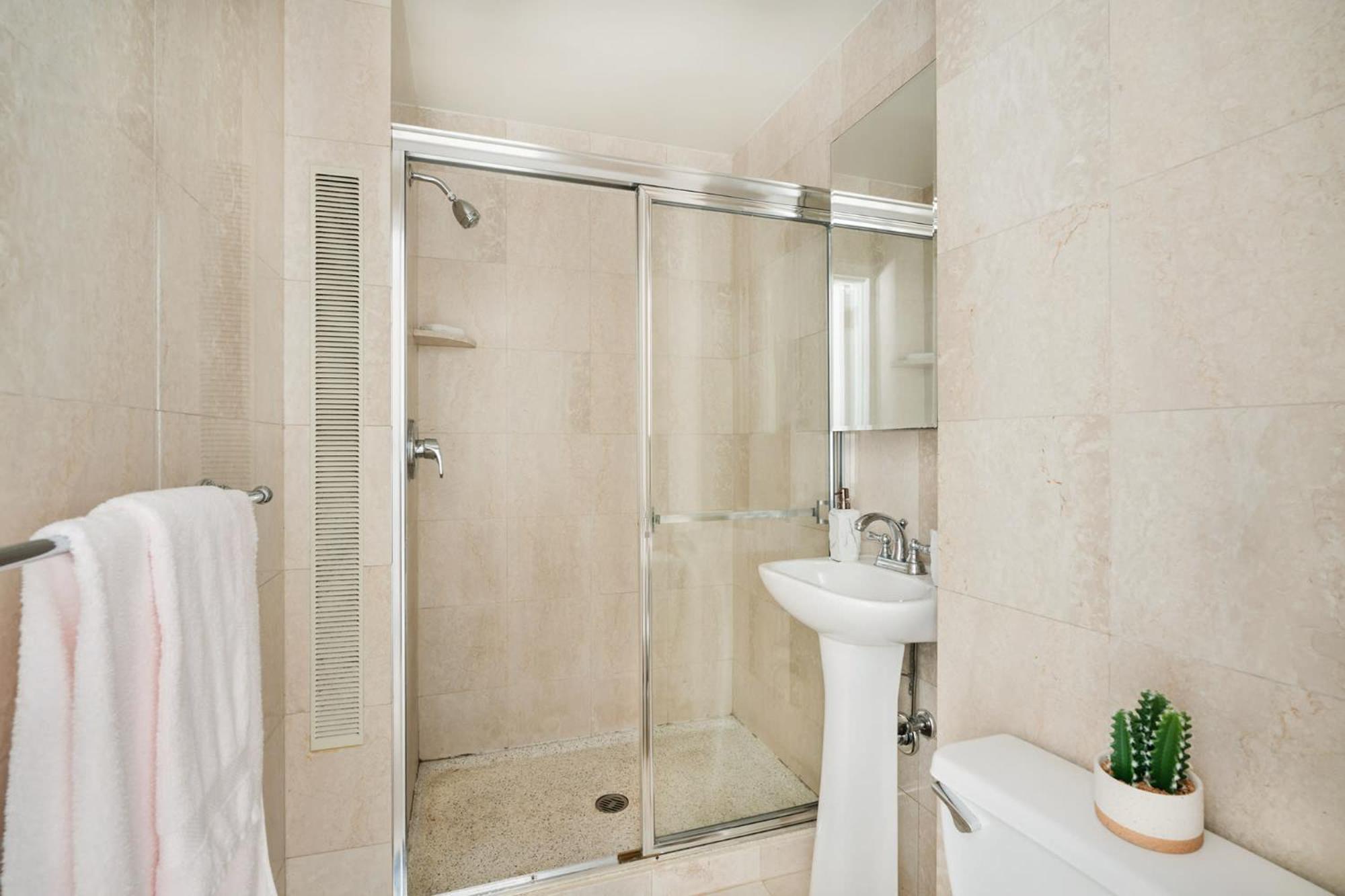73-1503 Newly Reno Uws Doorman Gym Laundry Apartamento *