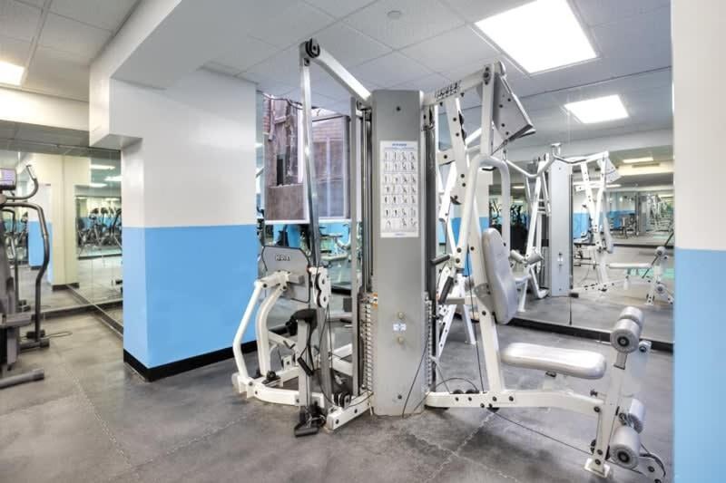 73-1204 New Uws Doorman Gym Appartement New York