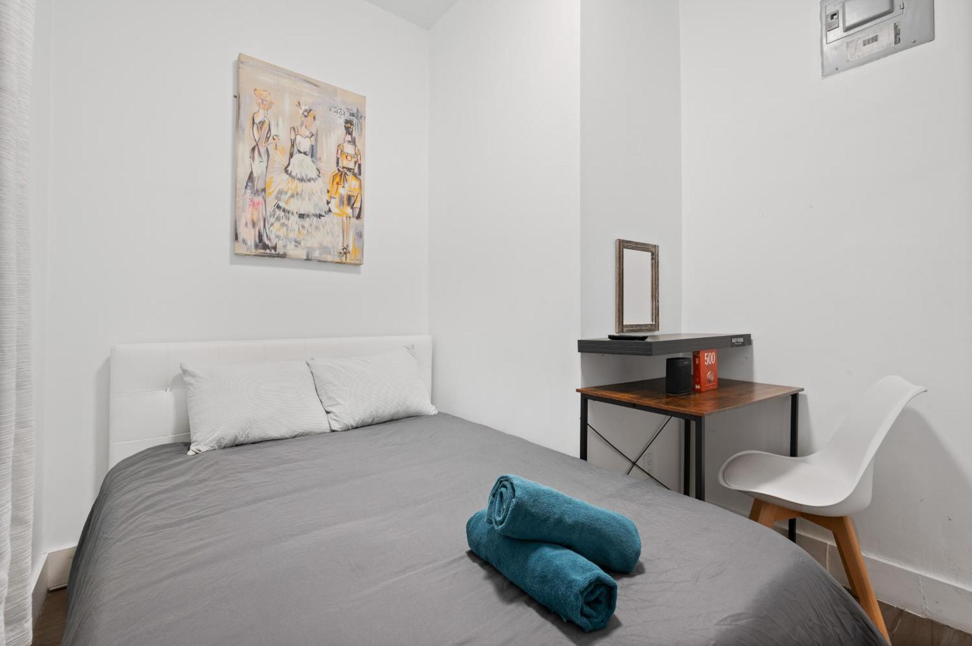 Bohemian Chinatown 3 Bedrooms Lejlighed