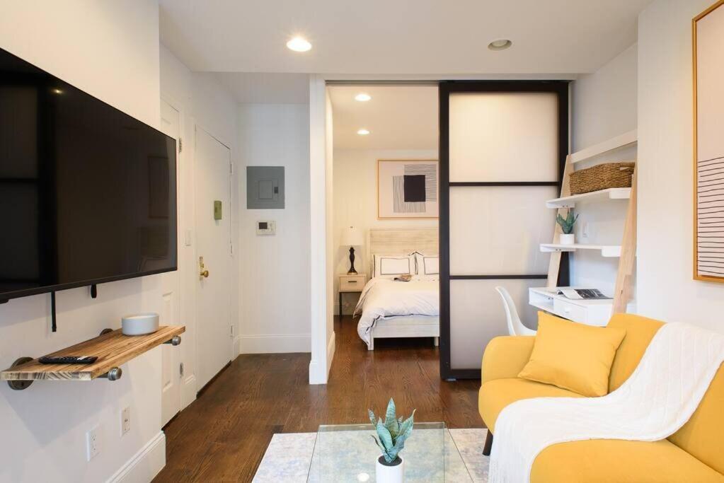 Appartement 69-5a Celebrate The Season Modern Lower East Side 1br New York