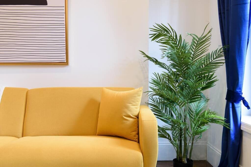 69-5a Celebrate The Season Modern Lower East Side 1br Appartement *