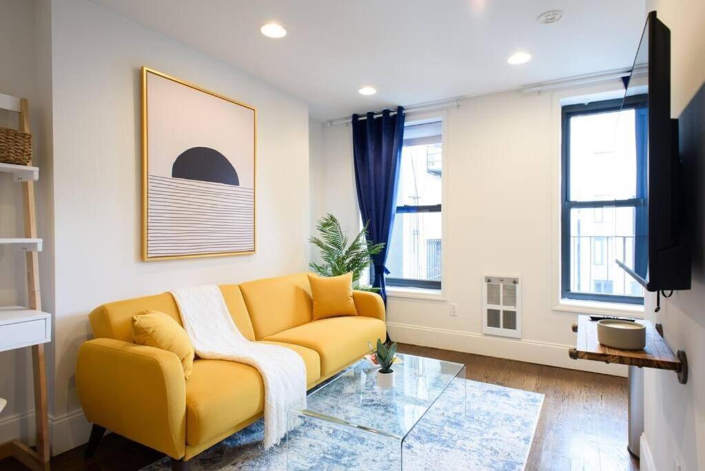 69-5a Celebrate The Season Modern Lower East Side 1br * New York