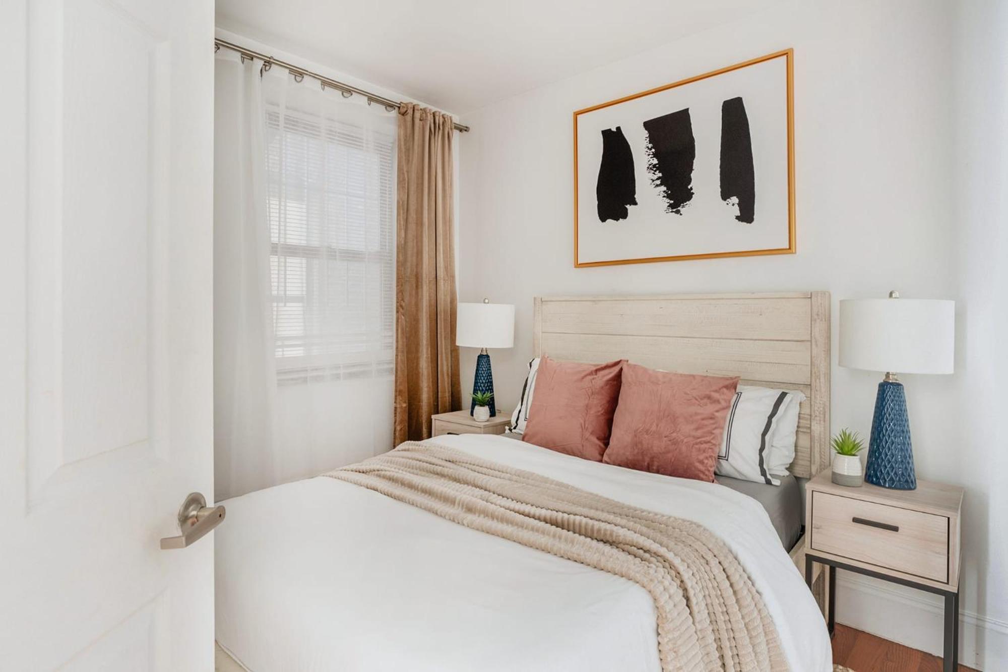 69-4d Trendy Lower East Side 1br Brand New New York
