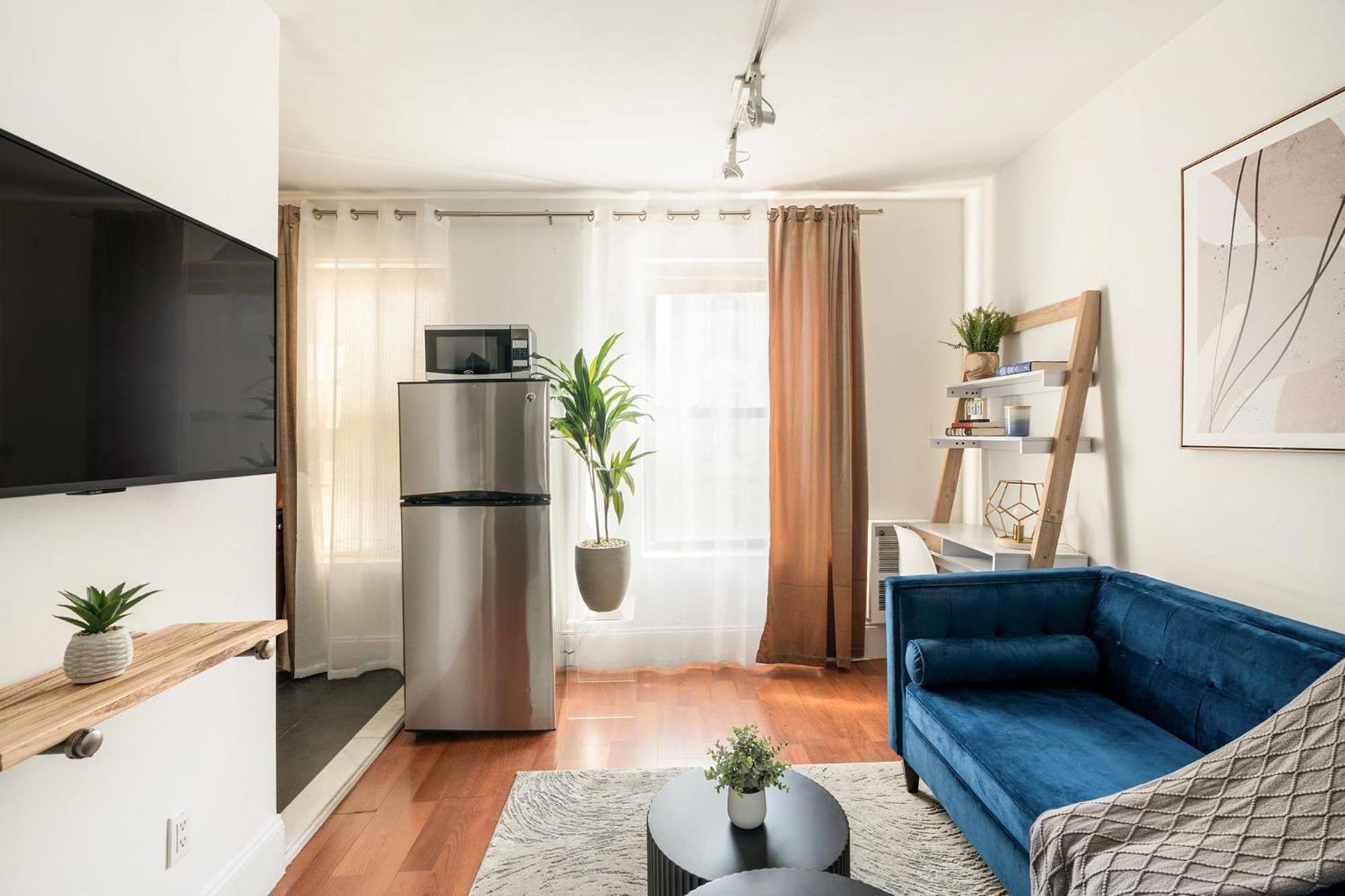 69-4d Trendy Lower East Side 1br Brand New New York
