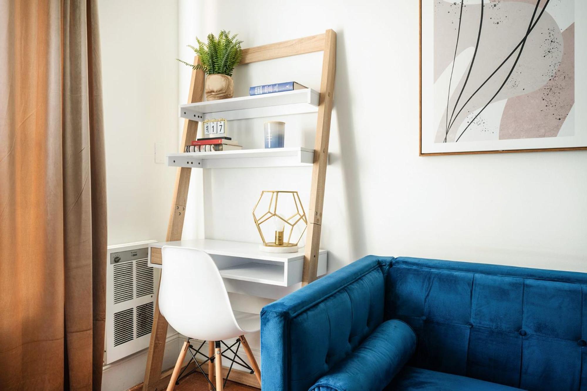 69-4d Trendy Lower East Side 1br Brand New