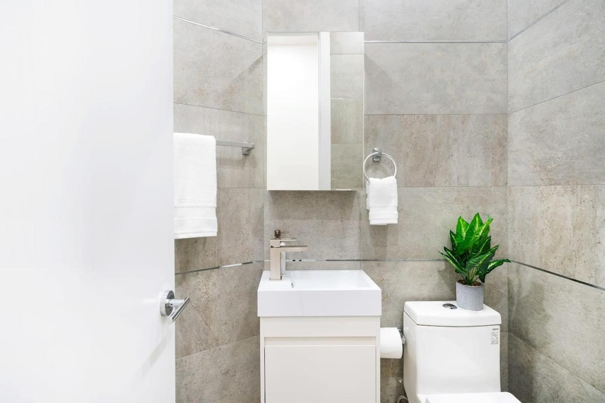 48-1fw Newly Renovated 2br In Midtown West Apartamento Nueva York