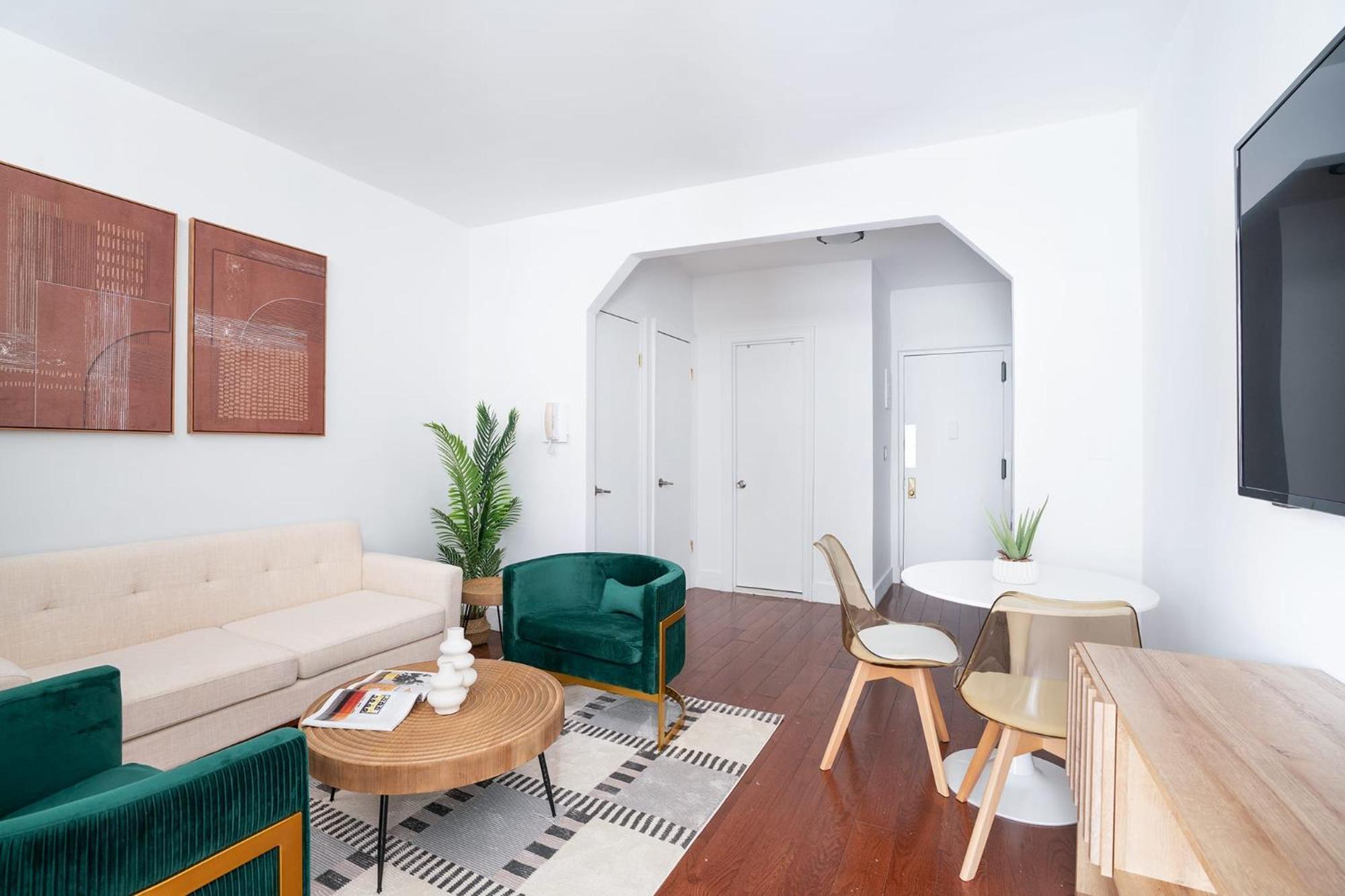 444-4f Newly Furnished Elv 1br Hells Kitchen Appartement