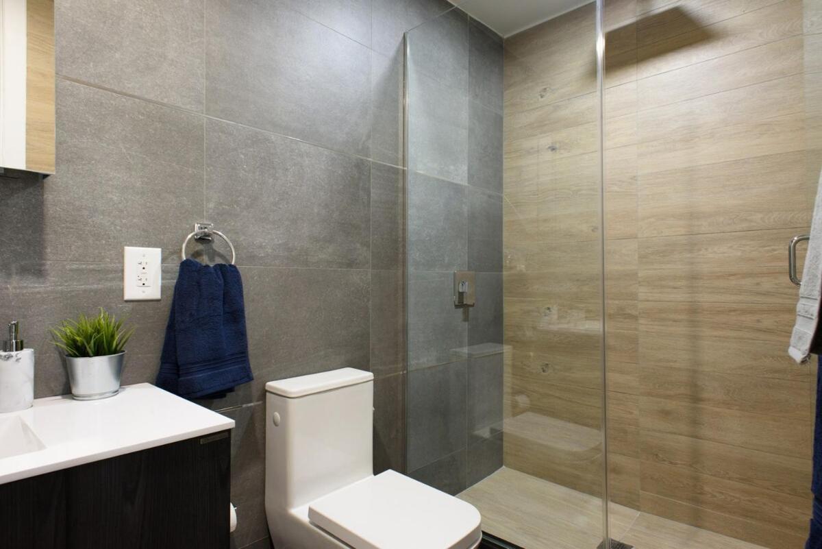 1597-9 Renovated Prime Ues Wd In Unit *