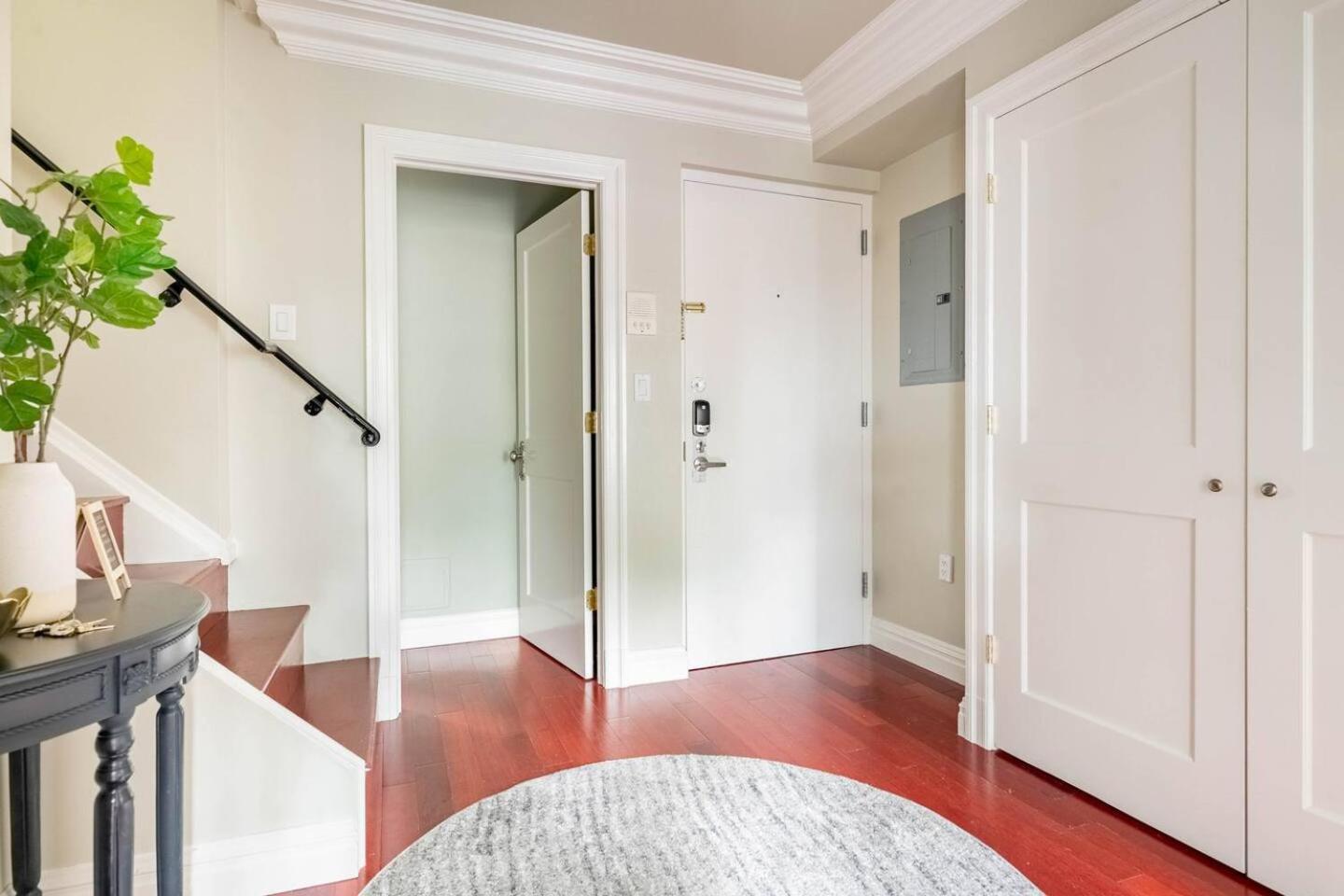 Lofty & Bright Greenwich Getaway W Private Rooftop Nova York