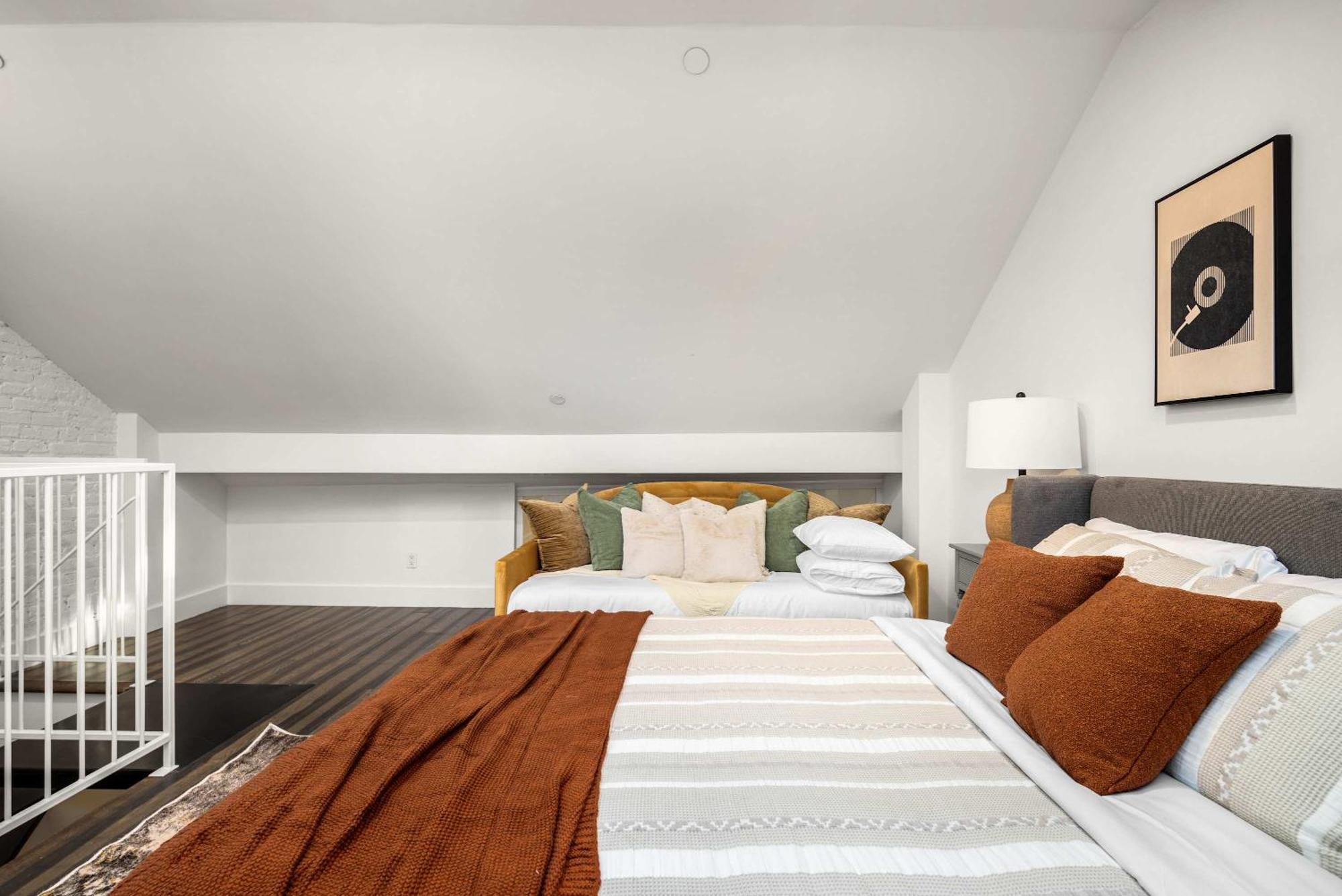 Spacious 3br Family Haven In Lower Manhattan * New York