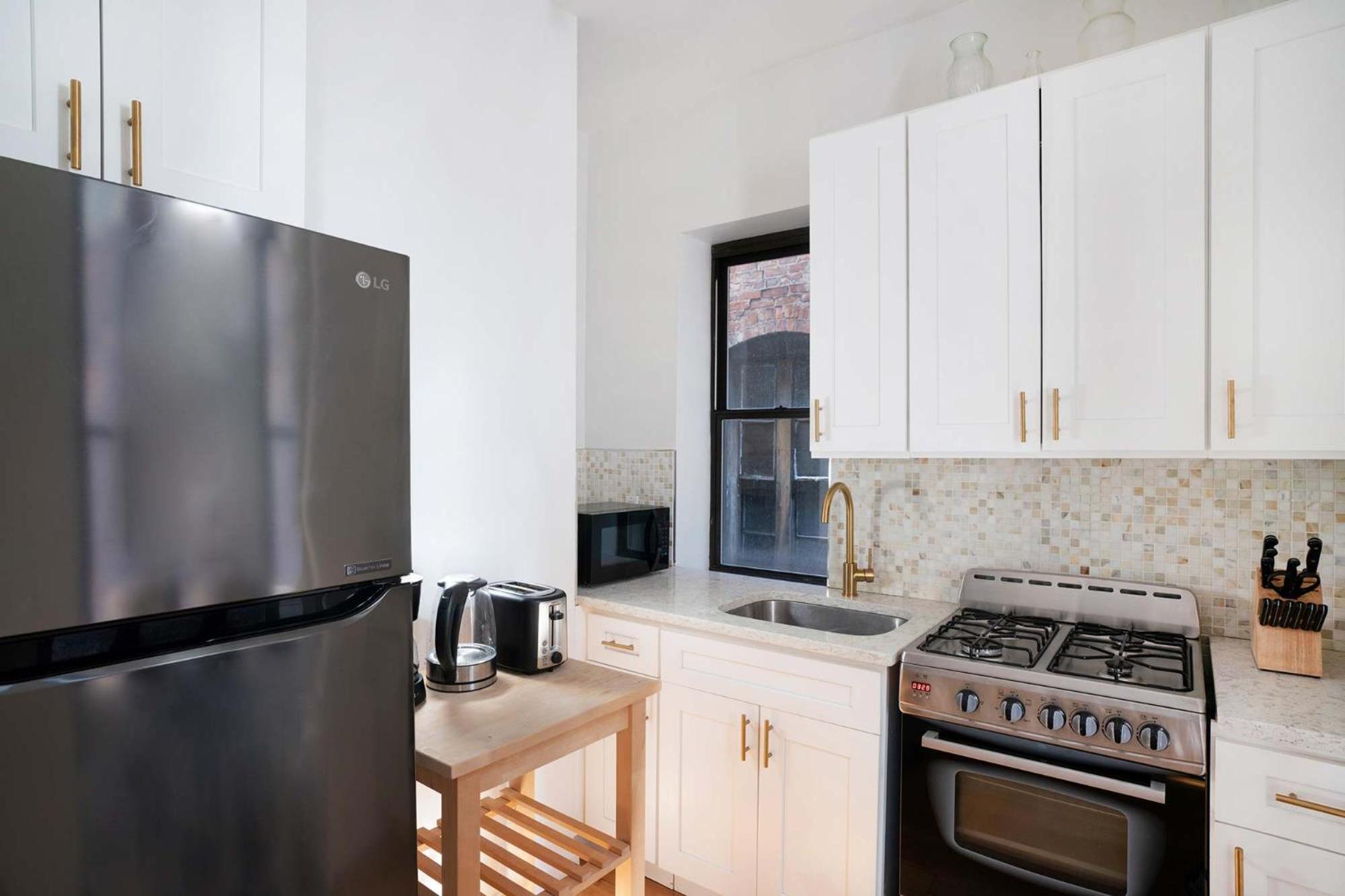 454-4r New 2br Prime Midtown Value Sleeps 5
