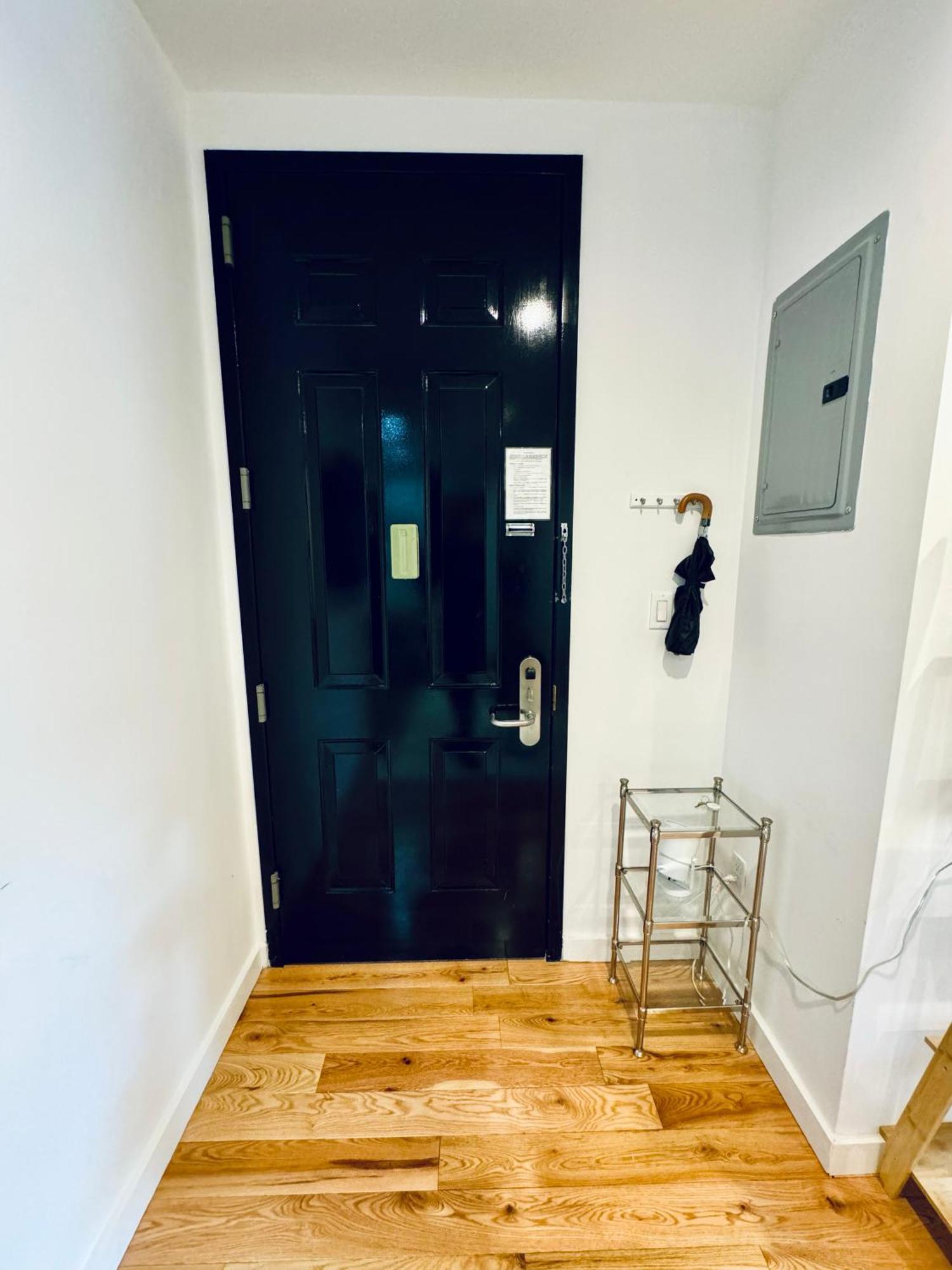 Stunning 3 Bedrooms Appartement *